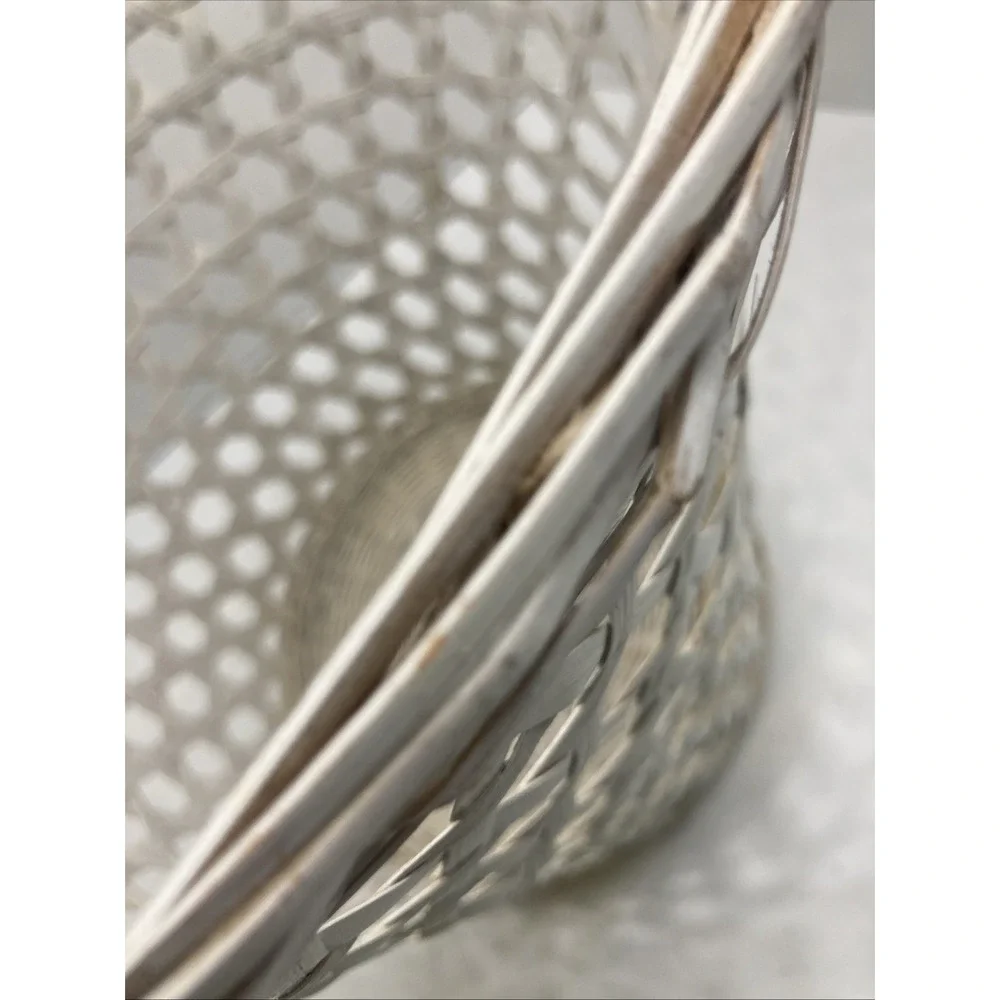 Vtg White Wicker Rattan Wastebasket Trash Can Bathroom Bedroom Cottage Boho